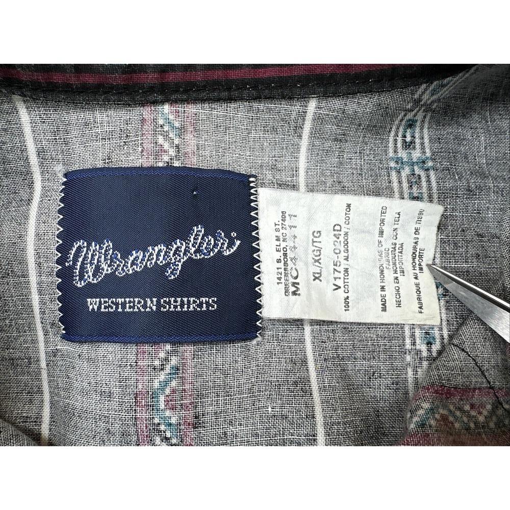 Wrangler Western Shirts Men's XL Pearl Snap Button Up Black Aztec Striped - Picture 3 of 6